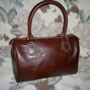 کیف چرم زنانه قهوه ای سیر کد y100